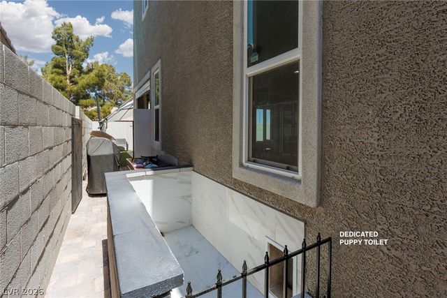 194 Baru Belin Avenue, Las Vegas, NV 89183