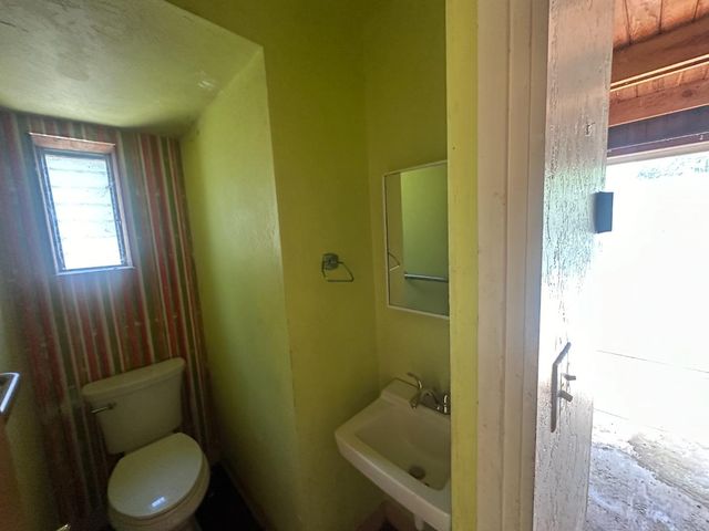 21 A El Cuenco, Carmel Valley, CA 93924