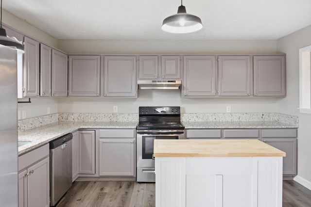 1003 Ravenwood Drive, Lawrenceburg, KY 40342