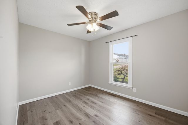 1003 Ravenwood Drive, Lawrenceburg, KY 40342