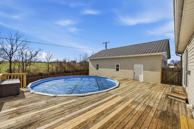 1003 Ravenwood Drive, Lawrenceburg, KY 40342