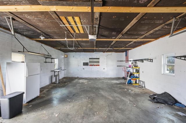 1003 Ravenwood Drive, Lawrenceburg, KY 40342