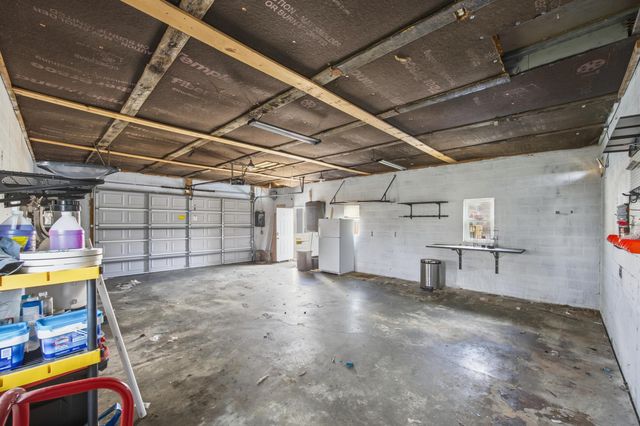 1003 Ravenwood Drive, Lawrenceburg, KY 40342