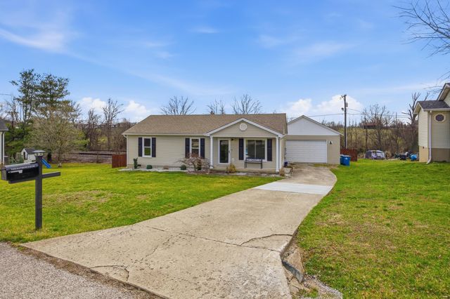 1003 Ravenwood Drive, Lawrenceburg, KY 40342