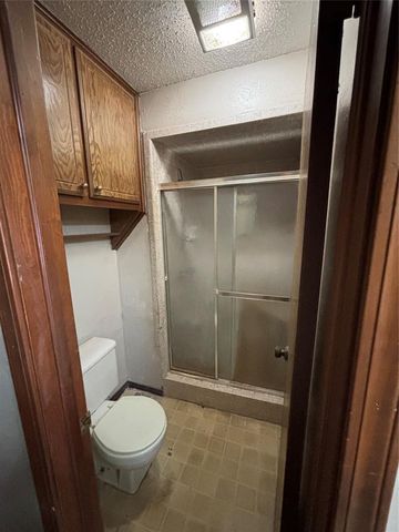 11305 Quail Creek Road, Oklahoma City, OK 73120