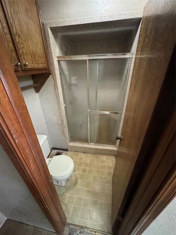 11305 Quail Creek Road, Oklahoma City, OK 73120