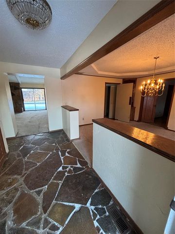 11305 Quail Creek Road, Oklahoma City, OK 73120
