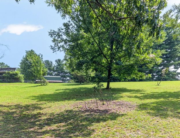 9361 Griffith Road, Pikeville, TN 37367