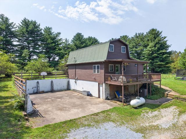 9361 Griffith Road, Pikeville, TN 37367