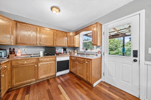 9361 Griffith Road, Pikeville, TN 37367
