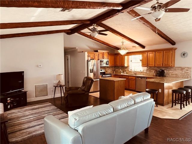 7961 W Riverbend Road, Crystal River, FL 34428