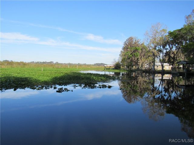 7961 W Riverbend Road, Crystal River, FL 34428