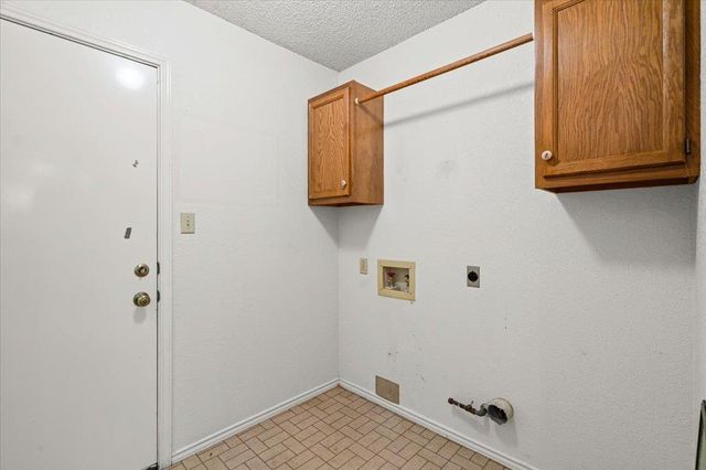 12036 Lincolnshire DR, Austin, TX 78758