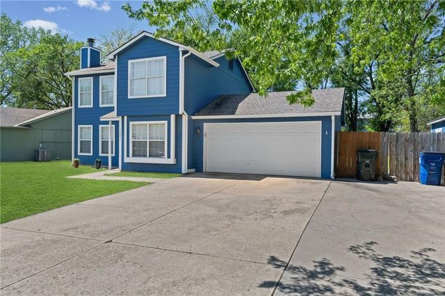 2601 Harper Street, Lawrence, KS 66046