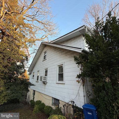 2137 30TH ST NE, Washington, DC 20018