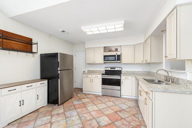 100 Radcliff Drive, Sumter, SC 29150