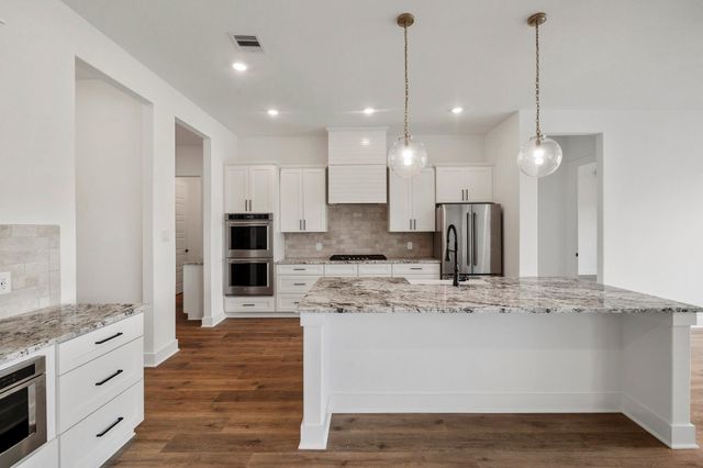 5628 Marigold Mile Drive, Magnolia, TX 77354