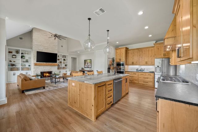 1909 County Road 3506, Bullard, TX 75757