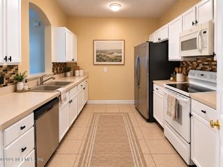 7990 E BAYMEADOWS Road 608, Jacksonville, FL 32256
