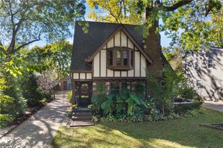 2024 Braewick Drive, Akron, OH 44313