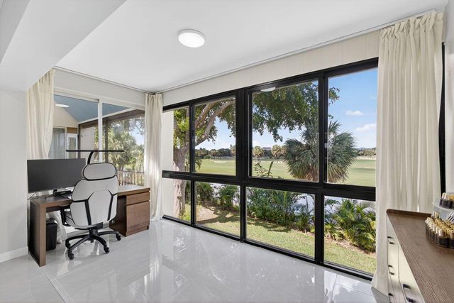 1731 Presidential Way C-203, West Palm Beach, FL 33401