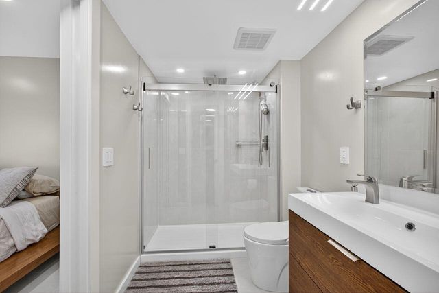 1731 Presidential Way C-203, West Palm Beach, FL 33401