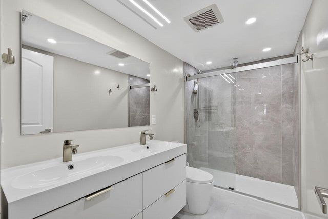 1731 Presidential Way C-203, West Palm Beach, FL 33401