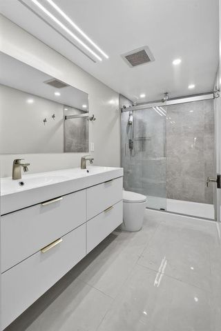 1731 Presidential Way C-203, West Palm Beach, FL 33401