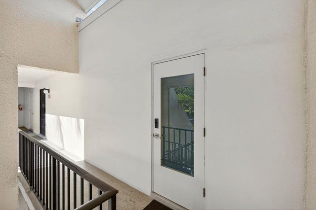 1731 Presidential Way C-203, West Palm Beach, FL 33401