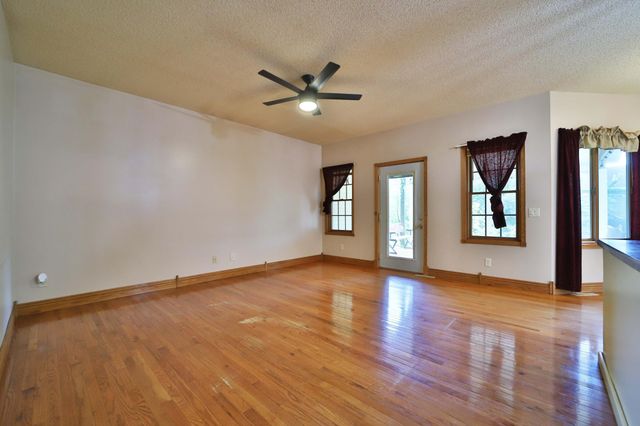 420 Wisconsin Avenue SW, Staples, MN 56479