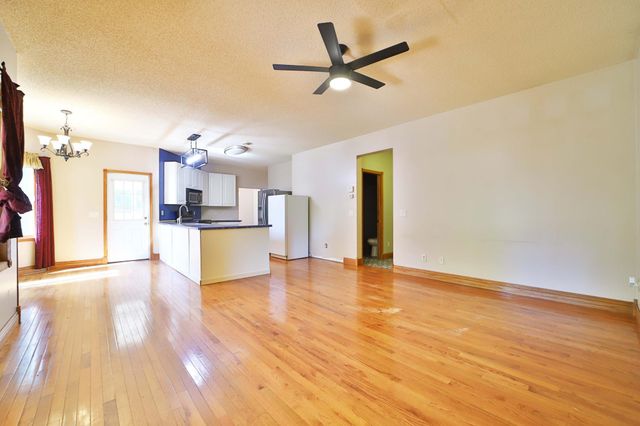 420 Wisconsin Avenue SW, Staples, MN 56479