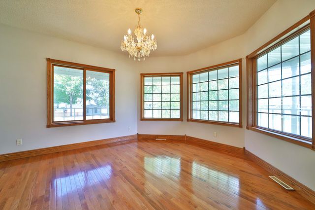 420 Wisconsin Avenue SW, Staples, MN 56479