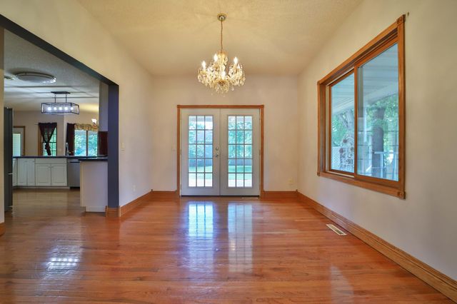 420 Wisconsin Avenue SW, Staples, MN 56479