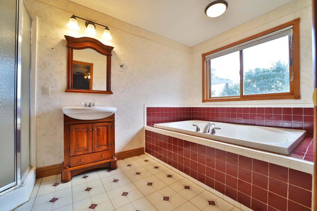 420 Wisconsin Avenue SW, Staples, MN 56479