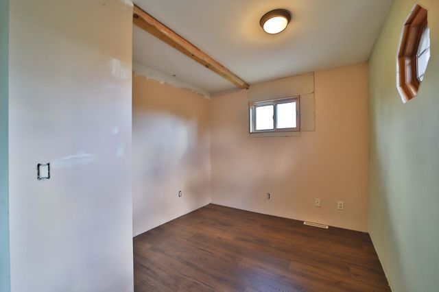 420 Wisconsin Avenue SW, Staples, MN 56479