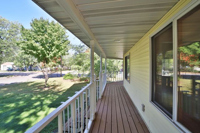 420 Wisconsin Avenue SW, Staples, MN 56479