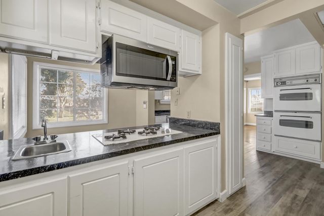 2763 Coleman Way, Sacramento, CA 95818