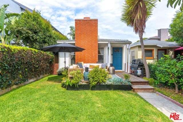 851 Oxford Avenue, Marina Del Rey, CA 90292