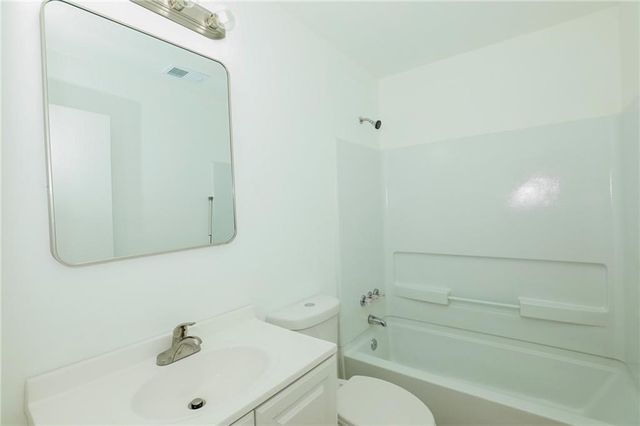 6682 Chupp Road B, Lithonia, GA 30058