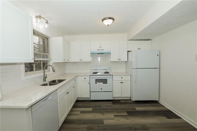 6682 Chupp Road B, Lithonia, GA 30058