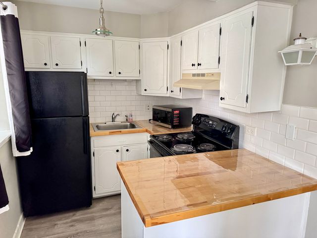 539 W Stratford Place 202, Chicago, IL 60657