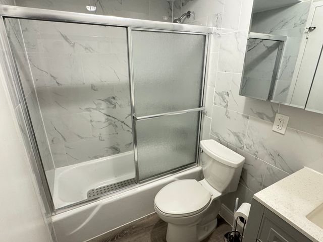 539 W Stratford Place 202, Chicago, IL 60657