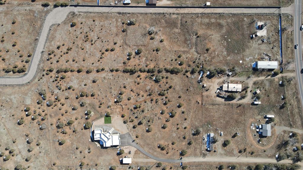 Image 11 of property listing at 12 Cauvery Road, Sandia Park, NM 87047