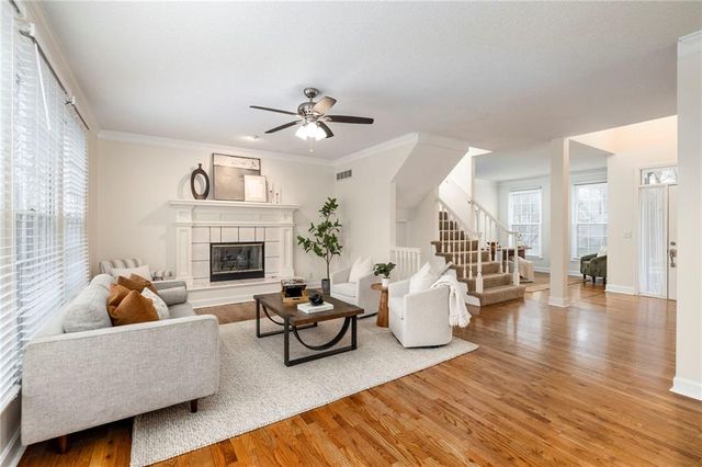 12734 Flint Lane, Overland Park, KS 66213