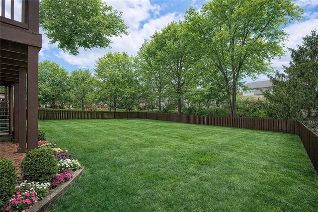 12734 Flint Lane, Overland Park, KS 66213