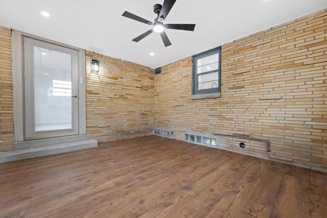 4821 N 53rd STREET, Milwaukee, WI 53218