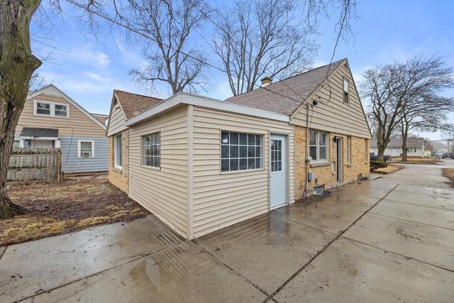 4821 N 53rd STREET, Milwaukee, WI 53218