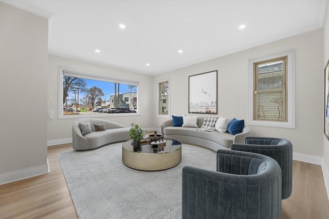 4821 N 53rd STREET, Milwaukee, WI 53218