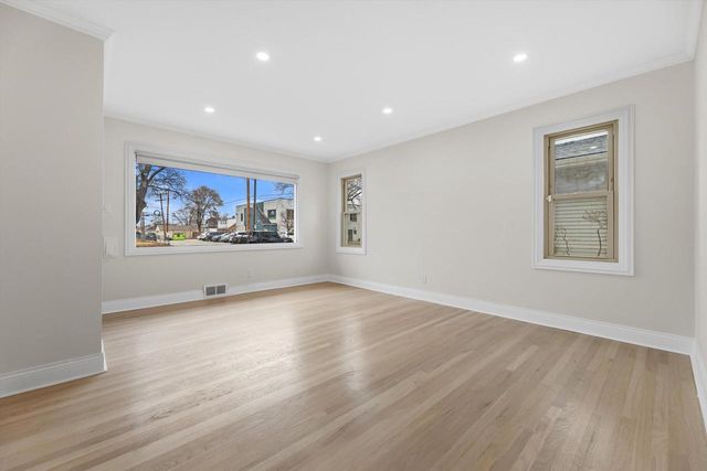 4821 N 53rd STREET, Milwaukee, WI 53218