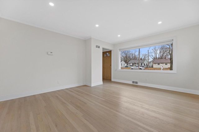 4821 N 53rd STREET, Milwaukee, WI 53218